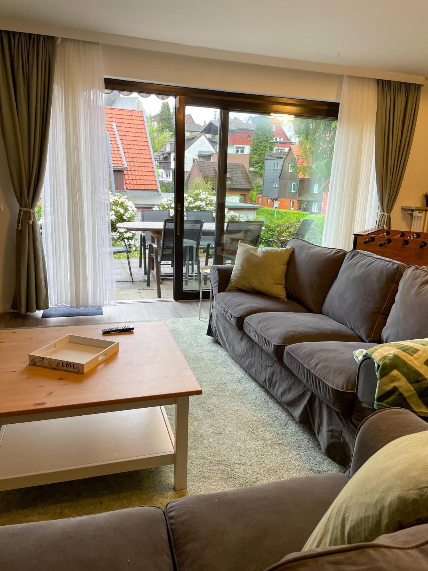 Lalelou Braunlage, Perfekt Fuer Familien, Zentral Mit Garten 120qm, Inkl Waeschepaket Und Wlan, Boxspringbett, 6 Personen Apartment